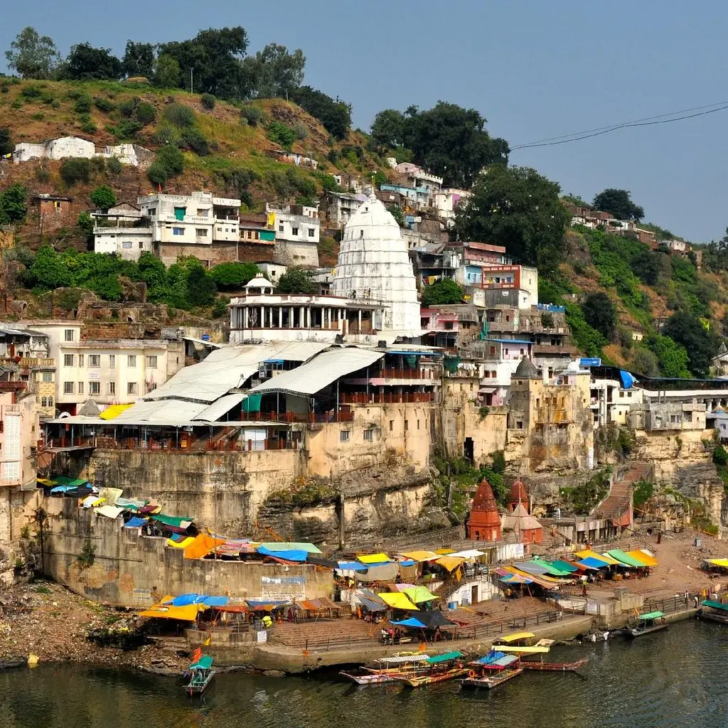 Bhopal to Omkareshwar Taxi Service