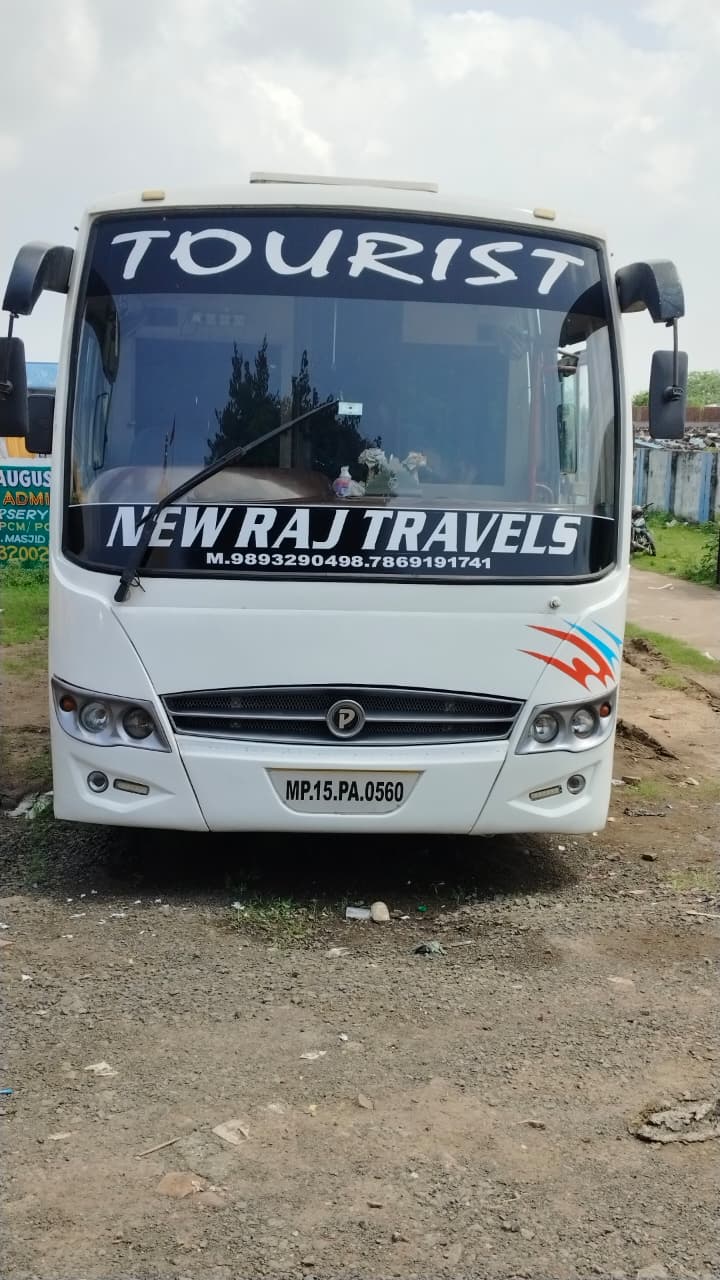 Toyota Innova Crysta Tour Taxi